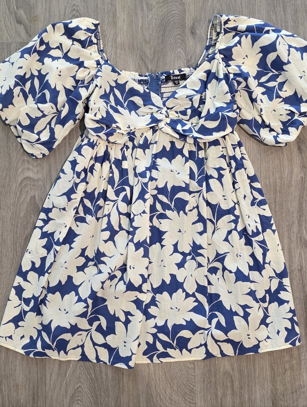Trixxi Puff-Sleeve Mini Dress